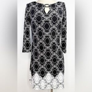 White House Black‎ Market Shift Dress Filigree Silver Hardware Black Grey Small